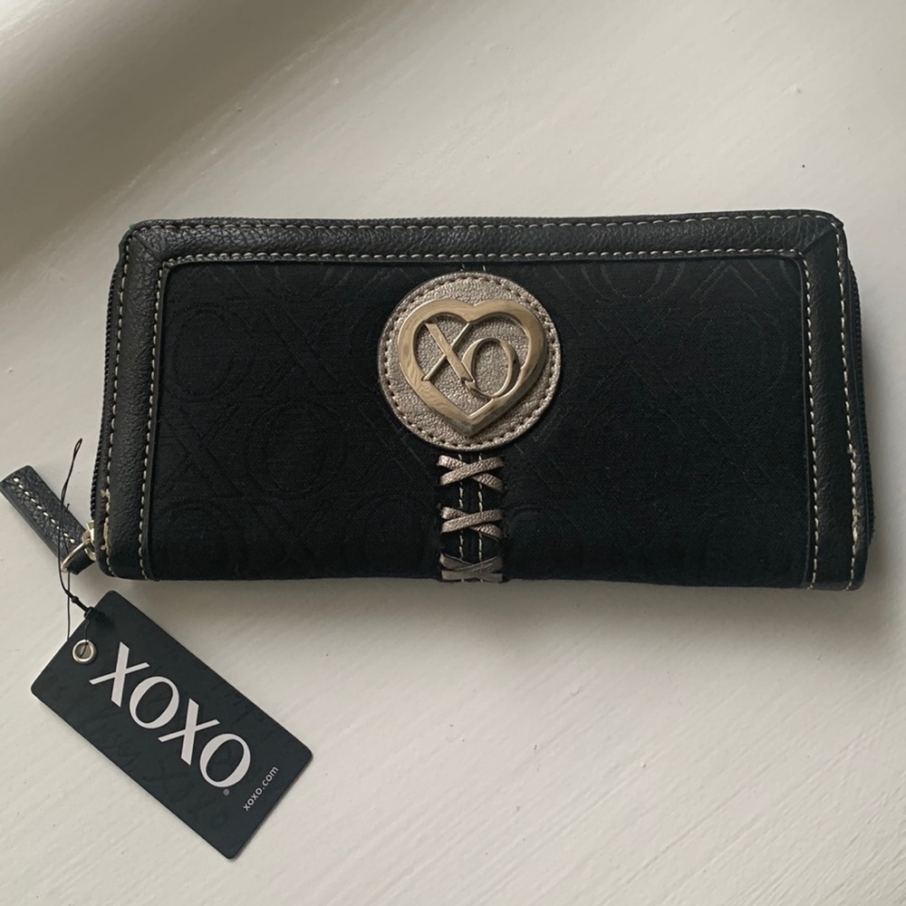 XOXO Full zip Wallet Signature Print Wallet